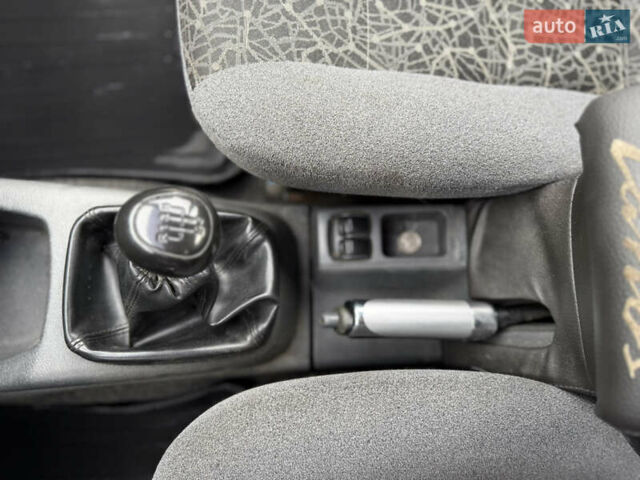 Бежевий Деу Ланос, об'ємом двигуна 1.5 л та пробігом 224 тис. км за 2550 $, фото 15 на Automoto.ua