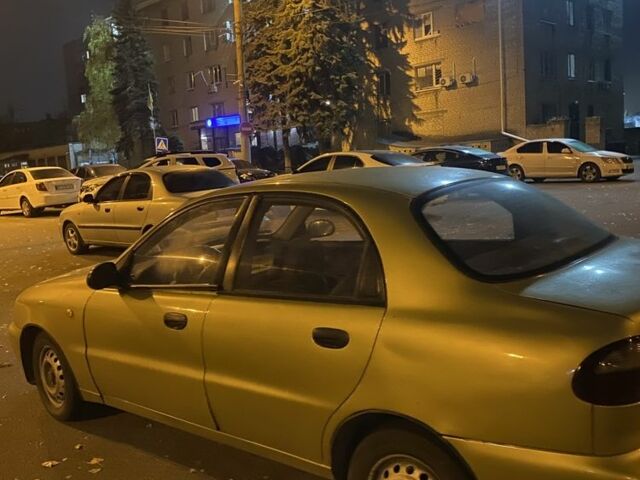 Бежевий Деу Ланос, об'ємом двигуна 1.5 л та пробігом 269 тис. км за 1200 $, фото 3 на Automoto.ua