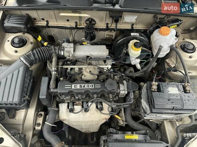 Бежевый Дэу Ланос, объемом двигателя 1.5 л и пробегом 172 тыс. км за 1750 $, фото 24 на Automoto.ua