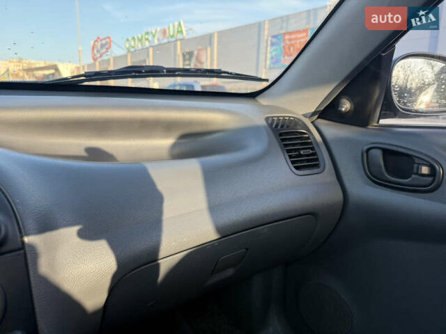 Бежевий Деу Ланос, об'ємом двигуна 1.5 л та пробігом 70 тис. км за 3900 $, фото 11 на Automoto.ua