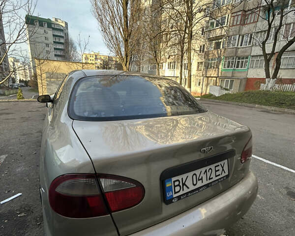 Бежевый Дэу Ланос, объемом двигателя 1.5 л и пробегом 300 тыс. км за 1950 $, фото 10 на Automoto.ua