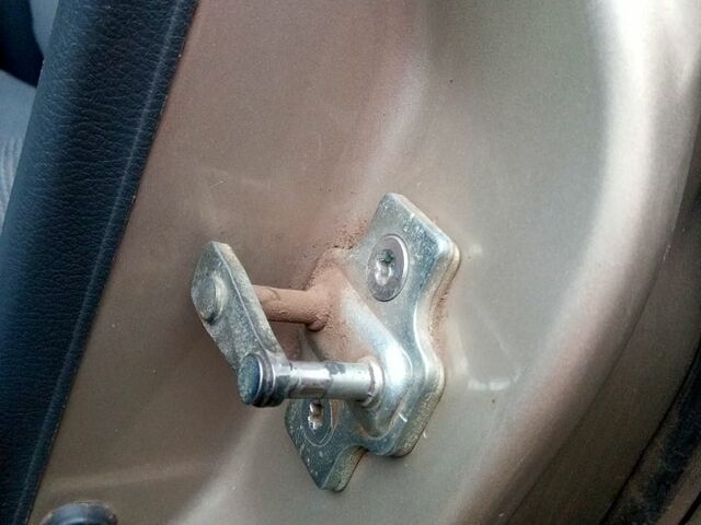 Бежевий Деу Ланос, об'ємом двигуна 1.4 л та пробігом 138 тис. км за 2650 $, фото 11 на Automoto.ua