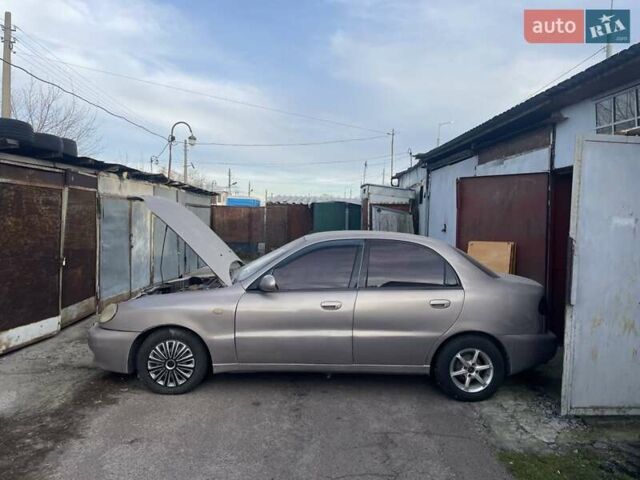 Бежевый Дэу Ланос, объемом двигателя 0 л и пробегом 290 тыс. км за 1500 $, фото 4 на Automoto.ua