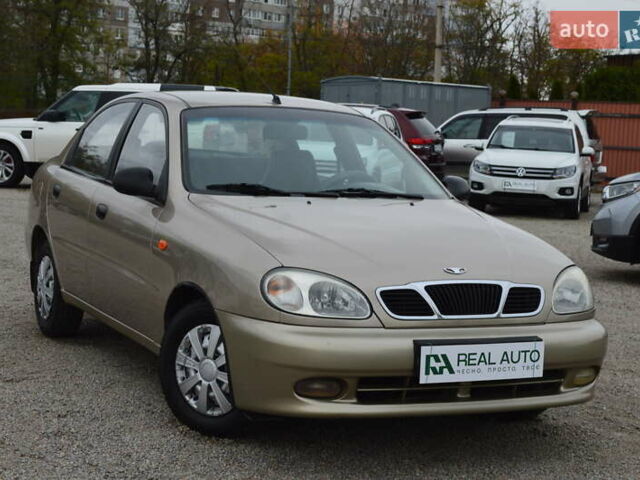 Бежевый Дэу Ланос, объемом двигателя 1.5 л и пробегом 268 тыс. км за 2900 $, фото 3 на Automoto.ua