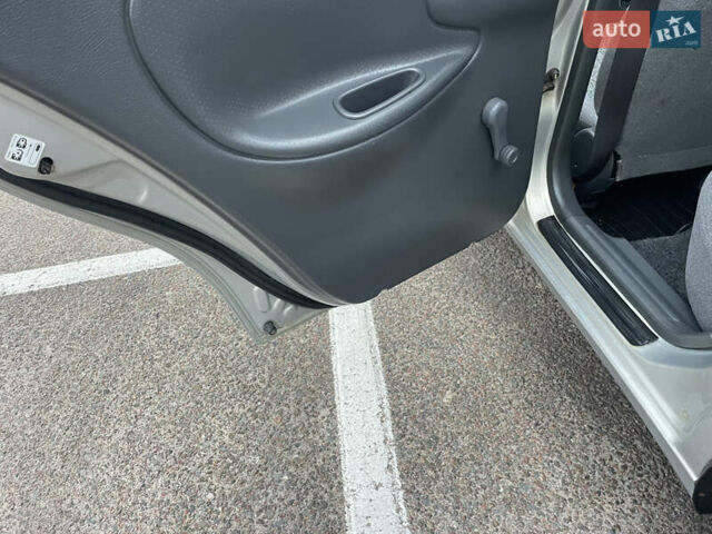 Бежевий Деу Ланос, об'ємом двигуна 1.5 л та пробігом 63 тис. км за 3257 $, фото 5 на Automoto.ua