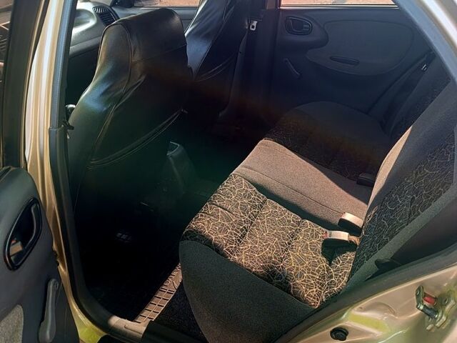 Бежевый Дэу Ланос, объемом двигателя 1.6 л и пробегом 180 тыс. км за 2000 $, фото 9 на Automoto.ua