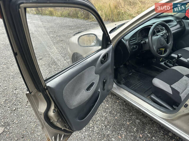 Бежевый Дэу Ланос, объемом двигателя 1.5 л и пробегом 280 тыс. км за 1500 $, фото 16 на Automoto.ua