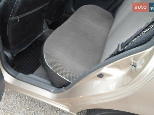 Бежевый Дэу Ланос, объемом двигателя 1.5 л и пробегом 268 тыс. км за 2900 $, фото 11 на Automoto.ua