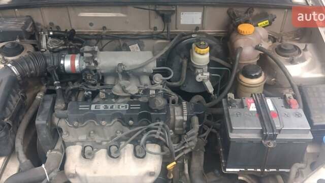 Бежевый Дэу Ланос, объемом двигателя 1.5 л и пробегом 277 тыс. км за 2100 $, фото 9 на Automoto.ua