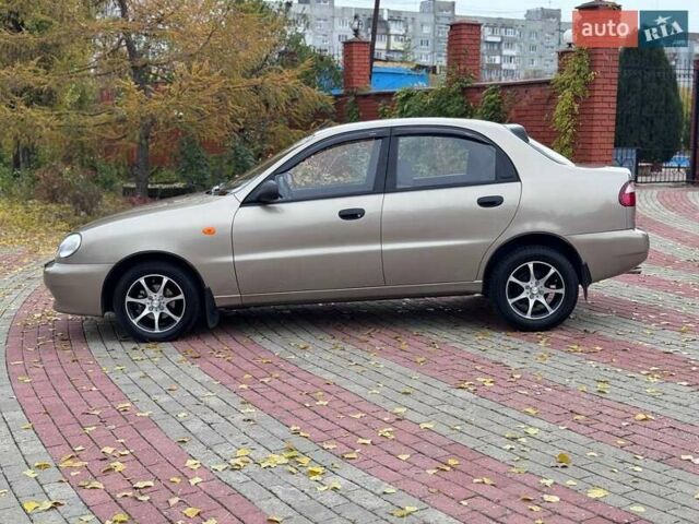 Бежевый Дэу Ланос, объемом двигателя 1.39 л и пробегом 51 тыс. км за 3500 $, фото 4 на Automoto.ua