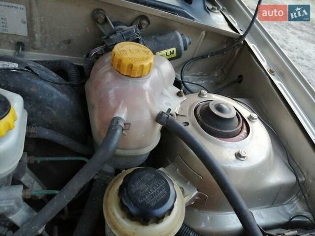 Дэу Ланос 2008 в Обухове на Automoto.ua Бежевый Дэу Ланос, объемом двигателя 1.5 л и пробегом 293 тыс. км за 2900 $, фото 6 на Automoto.ua