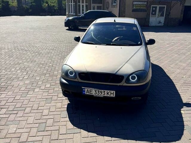 Бежевий Деу Ланос, об'ємом двигуна 1.5 л та пробігом 150 тис. км за 2550 $, фото 4 на Automoto.ua