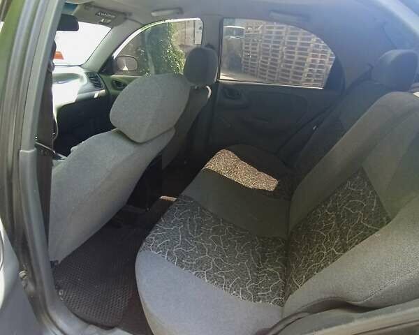 Бежевый Дэу Ланос, объемом двигателя 1.6 л и пробегом 290 тыс. км за 2950 $, фото 2 на Automoto.ua