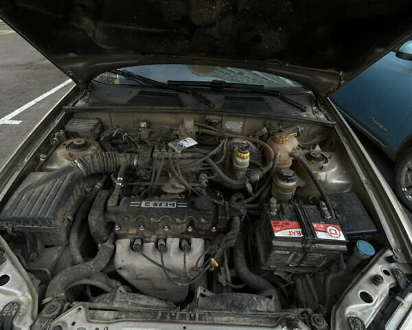 Бежевый Дэу Ланос, объемом двигателя 1.5 л и пробегом 300 тыс. км за 1950 $, фото 5 на Automoto.ua