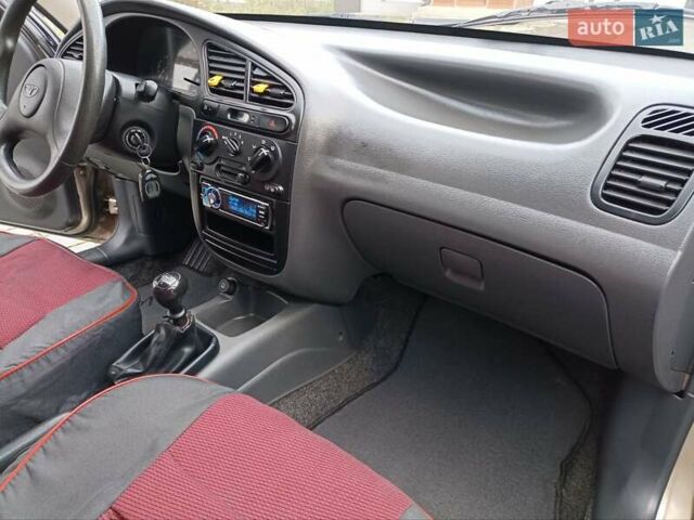 Бежевий Деу Ланос, об'ємом двигуна 1.5 л та пробігом 210 тис. км за 2750 $, фото 15 на Automoto.ua
