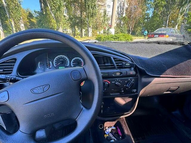 Бежевий Деу Ланос, об'ємом двигуна 1.5 л та пробігом 150 тис. км за 2550 $, фото 1 на Automoto.ua