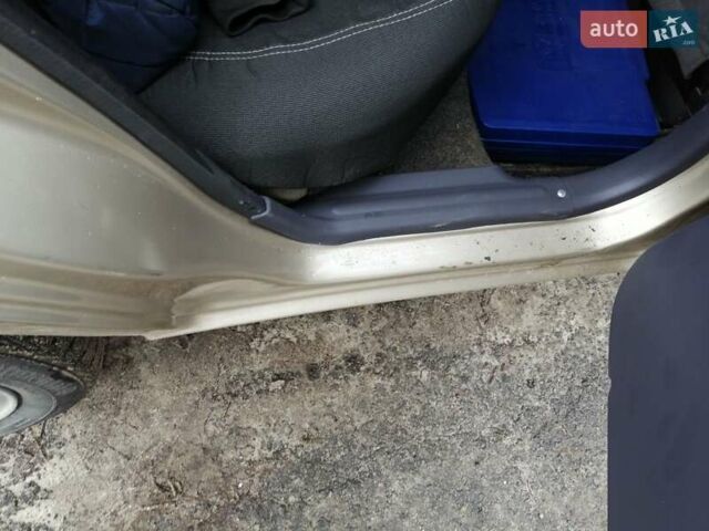 Дэу Ланос 2008 в Обухове на Automoto.ua Бежевый Дэу Ланос, объемом двигателя 1.5 л и пробегом 293 тыс. км за 2900 $, фото 4 на Automoto.ua