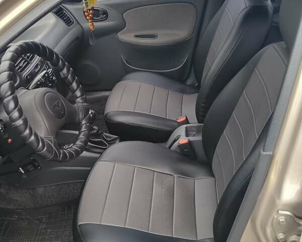 Бежевий Деу Ланос, об'ємом двигуна 1.5 л та пробігом 144 тис. км за 3500 $, фото 6 на Automoto.ua