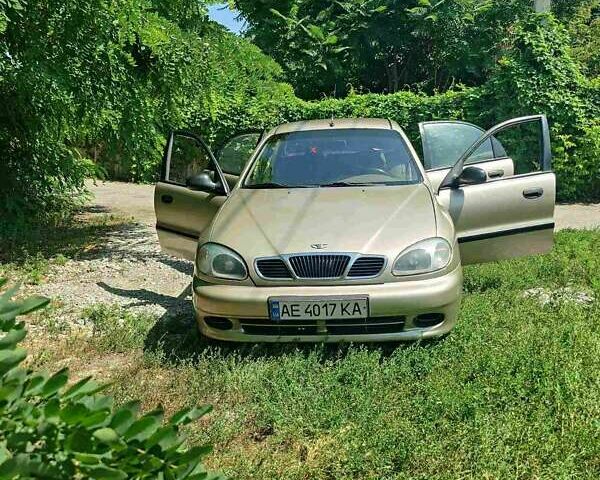 Бежевый Дэу Ланос, объемом двигателя 1.5 л и пробегом 199 тыс. км за 2400 $, фото 4 на Automoto.ua