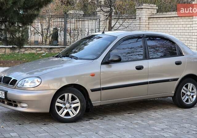 Бежевый Дэу Ланос, объемом двигателя 1.4 л и пробегом 56 тыс. км за 2850 $, фото 1 на Automoto.ua