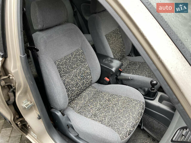 Бежевый Дэу Ланос, объемом двигателя 1.5 л и пробегом 165 тыс. км за 2850 $, фото 17 на Automoto.ua