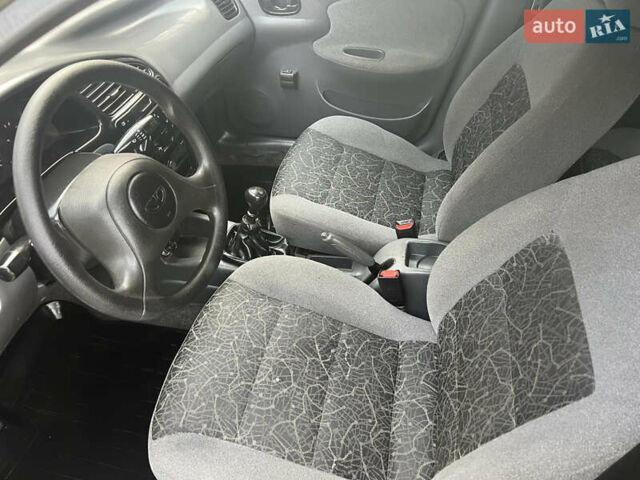 Бежевый Дэу Ланос, объемом двигателя 1.4 л и пробегом 180 тыс. км за 2099 $, фото 5 на Automoto.ua