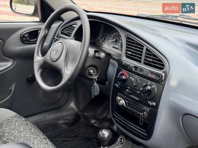 Бежевый Дэу Ланос, объемом двигателя 1.39 л и пробегом 51 тыс. км за 3500 $, фото 11 на Automoto.ua