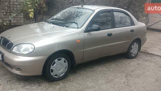 Бежевый Дэу Ланос, объемом двигателя 1.5 л и пробегом 277 тыс. км за 2100 $, фото 2 на Automoto.ua
