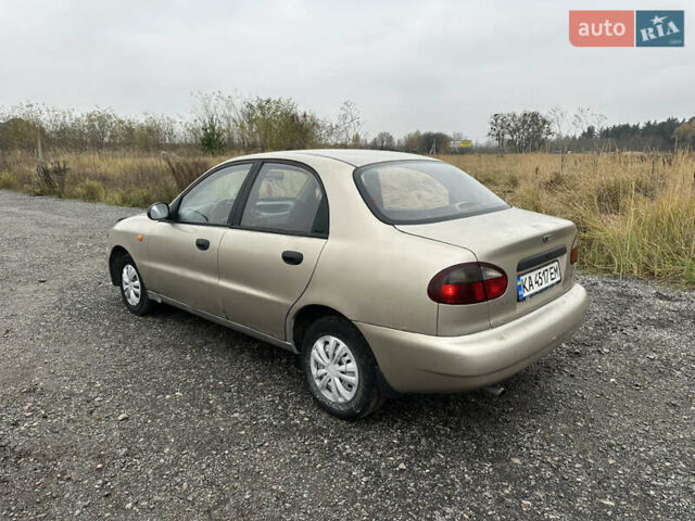 Бежевый Дэу Ланос, объемом двигателя 1.5 л и пробегом 280 тыс. км за 1500 $, фото 4 на Automoto.ua