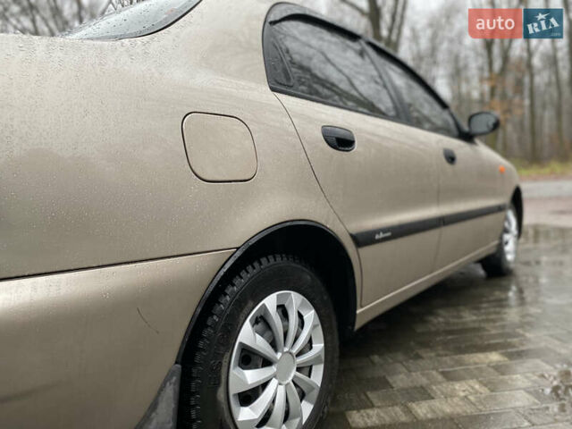 Бежевый Дэу Ланос, объемом двигателя 1.5 л и пробегом 165 тыс. км за 2850 $, фото 8 на Automoto.ua
