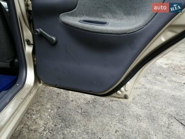 Дэу Ланос 2008 в Обухове на Automoto.ua Бежевый Дэу Ланос, объемом двигателя 1.5 л и пробегом 293 тыс. км за 2900 $, фото 5 на Automoto.ua