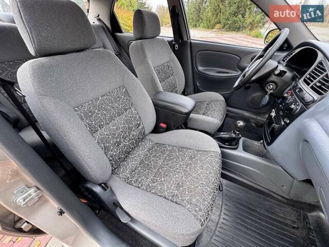 Бежевый Дэу Ланос, объемом двигателя 1.39 л и пробегом 51 тыс. км за 3500 $, фото 14 на Automoto.ua