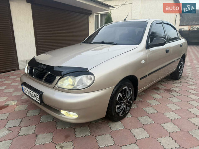 Бежевый Дэу Ланос, объемом двигателя 1.5 л и пробегом 234 тыс. км за 3350 $, фото 1 на Automoto.ua