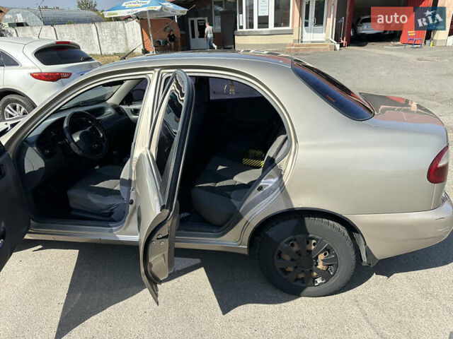 Бежевый Дэу Ланос, объемом двигателя 1.5 л и пробегом 183 тыс. км за 2300 $, фото 4 на Automoto.ua