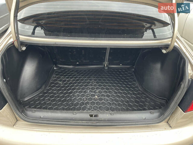 Бежевый Дэу Ланос, объемом двигателя 1.5 л и пробегом 207 тыс. км за 3400 $, фото 8 на Automoto.ua