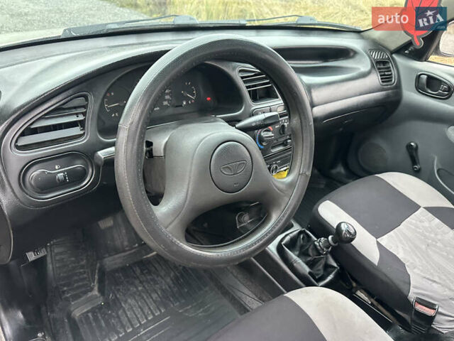 Бежевый Дэу Ланос, объемом двигателя 1.5 л и пробегом 280 тыс. км за 1500 $, фото 10 на Automoto.ua