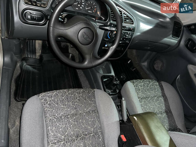 Бежевый Дэу Ланос, объемом двигателя 1.5 л и пробегом 147 тыс. км за 3200 $, фото 12 на Automoto.ua