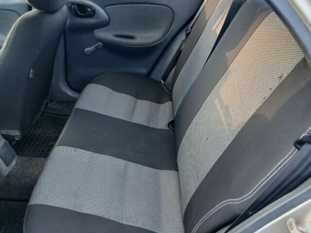 Бежевий Деу Ланос, об'ємом двигуна 1.5 л та пробігом 129 тис. км за 2600 $, фото 4 на Automoto.ua