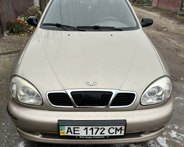 Бежевый Дэу Ланос, объемом двигателя 1.5 л и пробегом 147 тыс. км за 3200 $, фото 2 на Automoto.ua