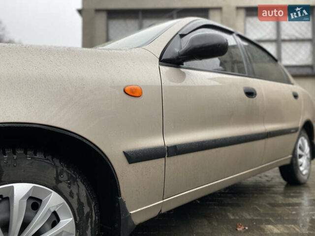 Бежевый Дэу Ланос, объемом двигателя 1.5 л и пробегом 165 тыс. км за 2850 $, фото 3 на Automoto.ua