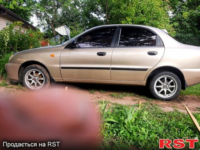 Бежевий Деу Ланос, об'ємом двигуна 1.4 л та пробігом 190 тис. км за 2600 $, фото 4 на Automoto.ua