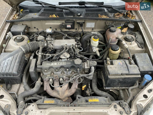 Бежевый Дэу Ланос, объемом двигателя 1.5 л и пробегом 168 тыс. км за 2400 $, фото 6 на Automoto.ua