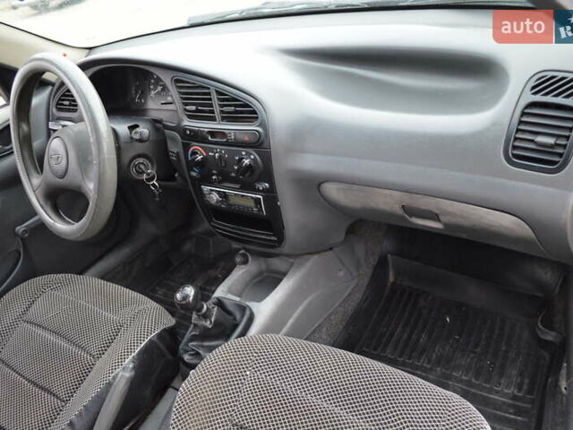 Бежевый Дэу Ланос, объемом двигателя 1.5 л и пробегом 268 тыс. км за 2900 $, фото 17 на Automoto.ua