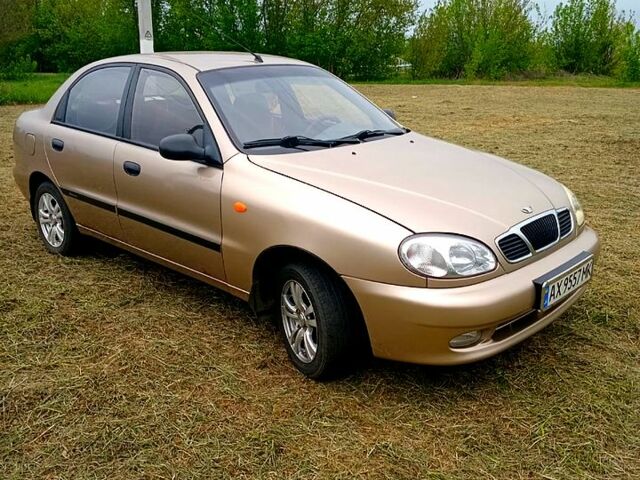 Бежевый Дэу Ланос, объемом двигателя 1.4 л и пробегом 188 тыс. км за 2000 $, фото 5 на Automoto.ua