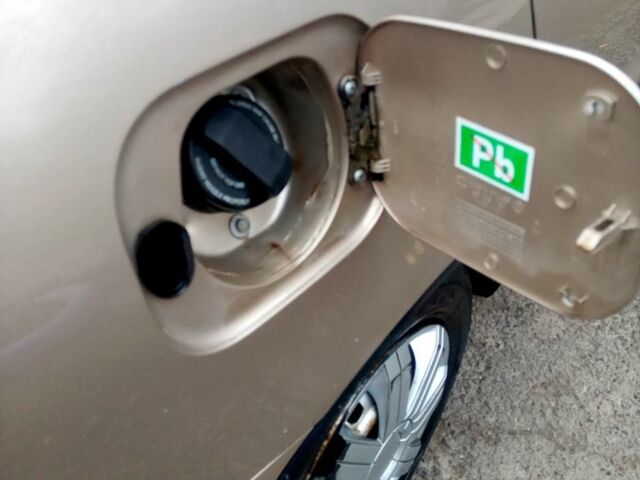 Бежевий Деу Ланос, об'ємом двигуна 1.4 л та пробігом 138 тис. км за 2650 $, фото 8 на Automoto.ua