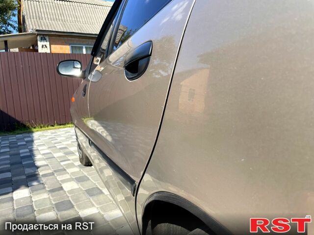 Бежевый Дэу Ланос, объемом двигателя 1.5 л и пробегом 186 тыс. км за 2750 $, фото 6 на Automoto.ua