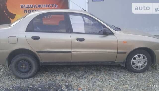 Бежевый Дэу Ланос, объемом двигателя 1.4 л и пробегом 130 тыс. км за 1590 $, фото 2 на Automoto.ua