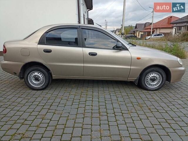 Бежевий Деу Ланос, об'ємом двигуна 1.5 л та пробігом 210 тис. км за 2750 $, фото 5 на Automoto.ua