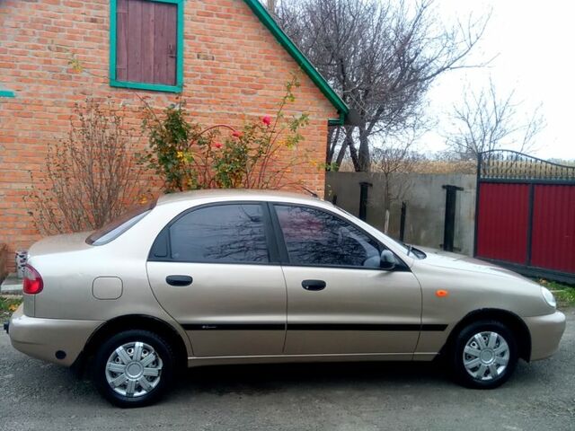 Бежевий Деу Ланос, об'ємом двигуна 1.4 л та пробігом 138 тис. км за 2650 $, фото 5 на Automoto.ua