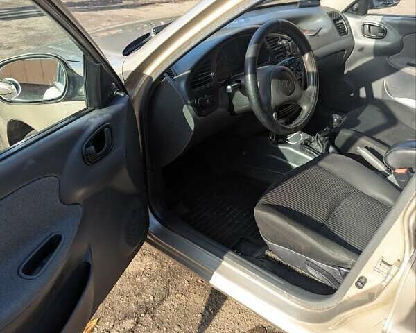 Бежевый Дэу Ланос, объемом двигателя 1.5 л и пробегом 170 тыс. км за 3199 $, фото 9 на Automoto.ua